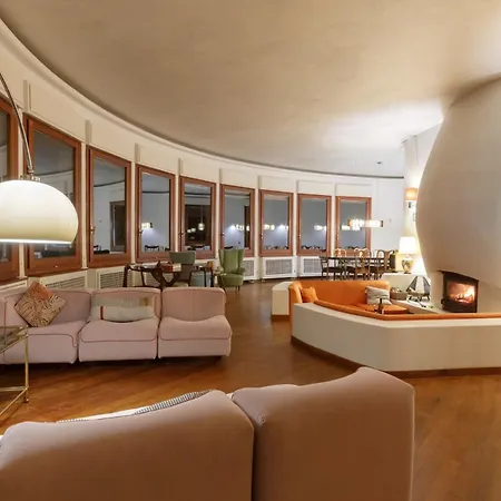 Spectacular Mid-century With Astonishing Views Of Civenna