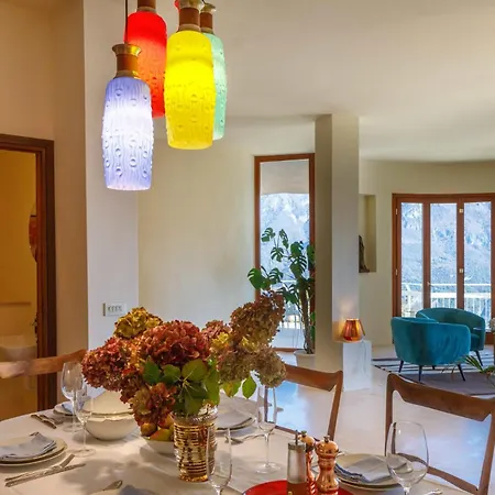 Villa Spectacular Mid-century With Astonishing Views Of Civenna