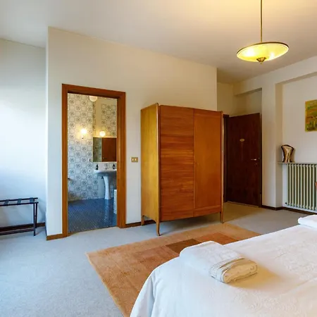 Spectacular Mid-century With Astonishing Views Of * Civenna