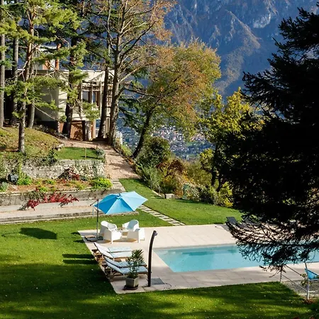 Villa Spectacular Mid-century With Astonishing Views Of