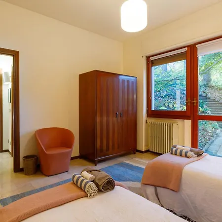 Spectacular Mid-century With Astonishing Views Of Civenna