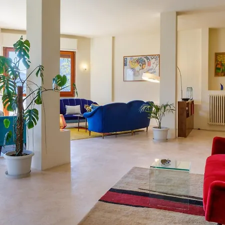 Villa Spectacular Mid-century With Astonishing Views Of Civenna