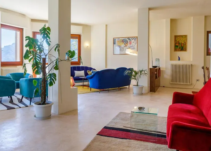 Villa Spectacular Mid-century With Astonishing Views Of Civenna
