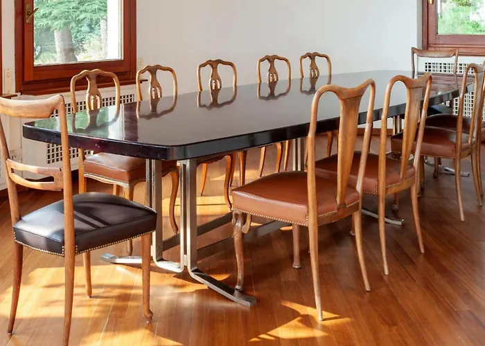 Spectacular Mid-century With Astonishing Views Of * Чивенна