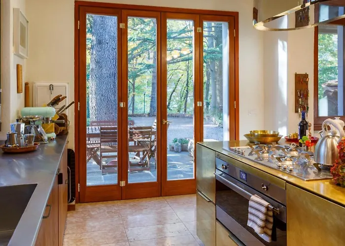 Spectacular Mid-century With Astonishing Views Of Вилла