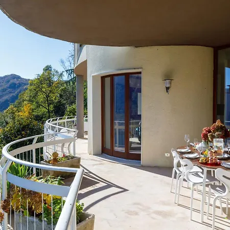 Spectacular Mid-century With Astonishing Views Of